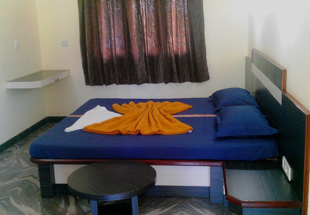 White Pearl Guest House Morjim Εξωτερικό φωτογραφία