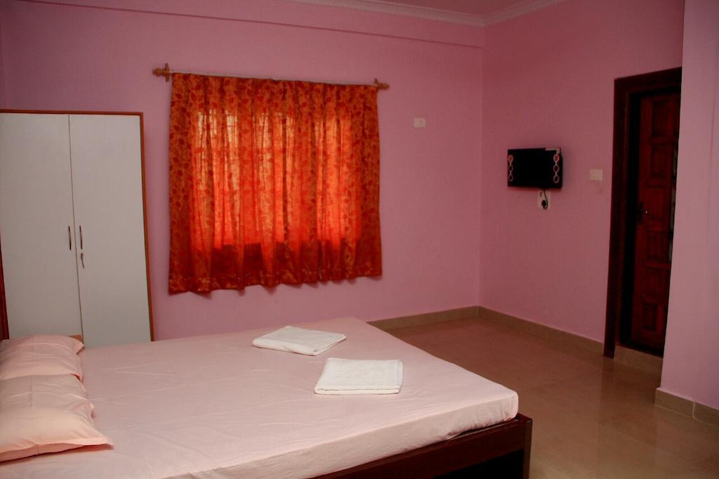 White Pearl Guest House Morjim Εξωτερικό φωτογραφία