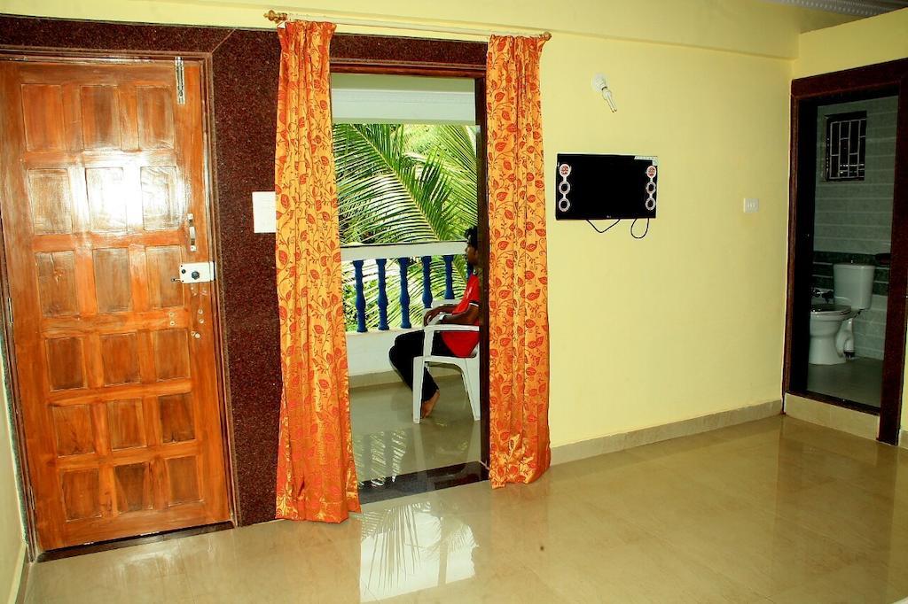 White Pearl Guest House Morjim Εξωτερικό φωτογραφία