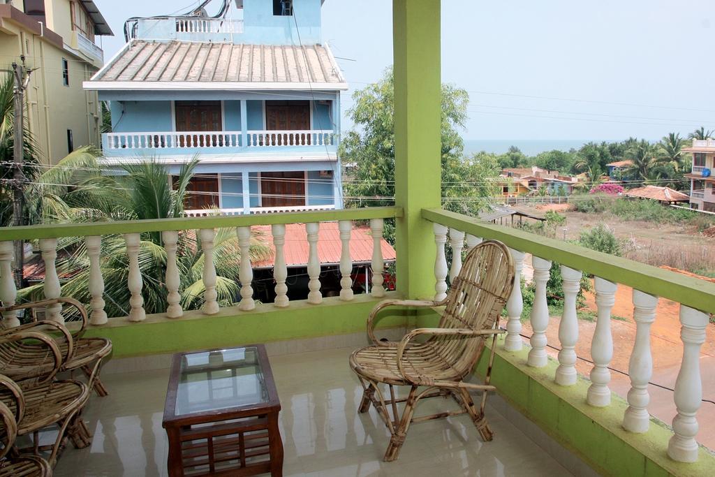 White Pearl Guest House Morjim Δωμάτιο φωτογραφία
