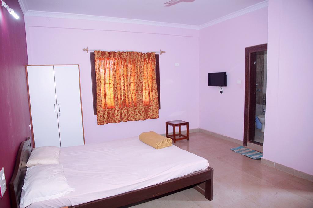 White Pearl Guest House Morjim Δωμάτιο φωτογραφία