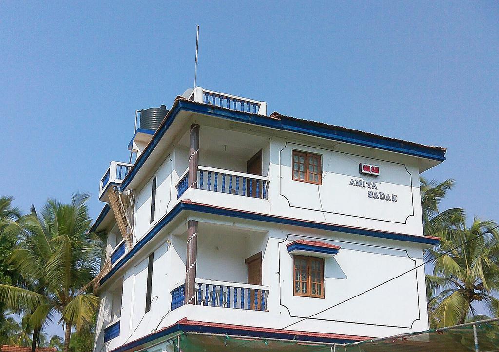 White Pearl Guest House Morjim Εξωτερικό φωτογραφία